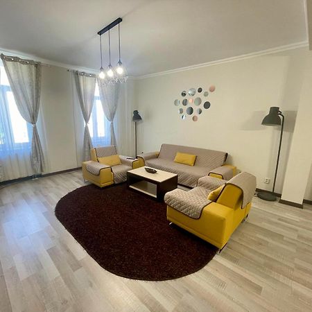 Enjoy Apartments - Spacious Retreat In Our Villa Kaloşvar Dış mekan fotoğraf