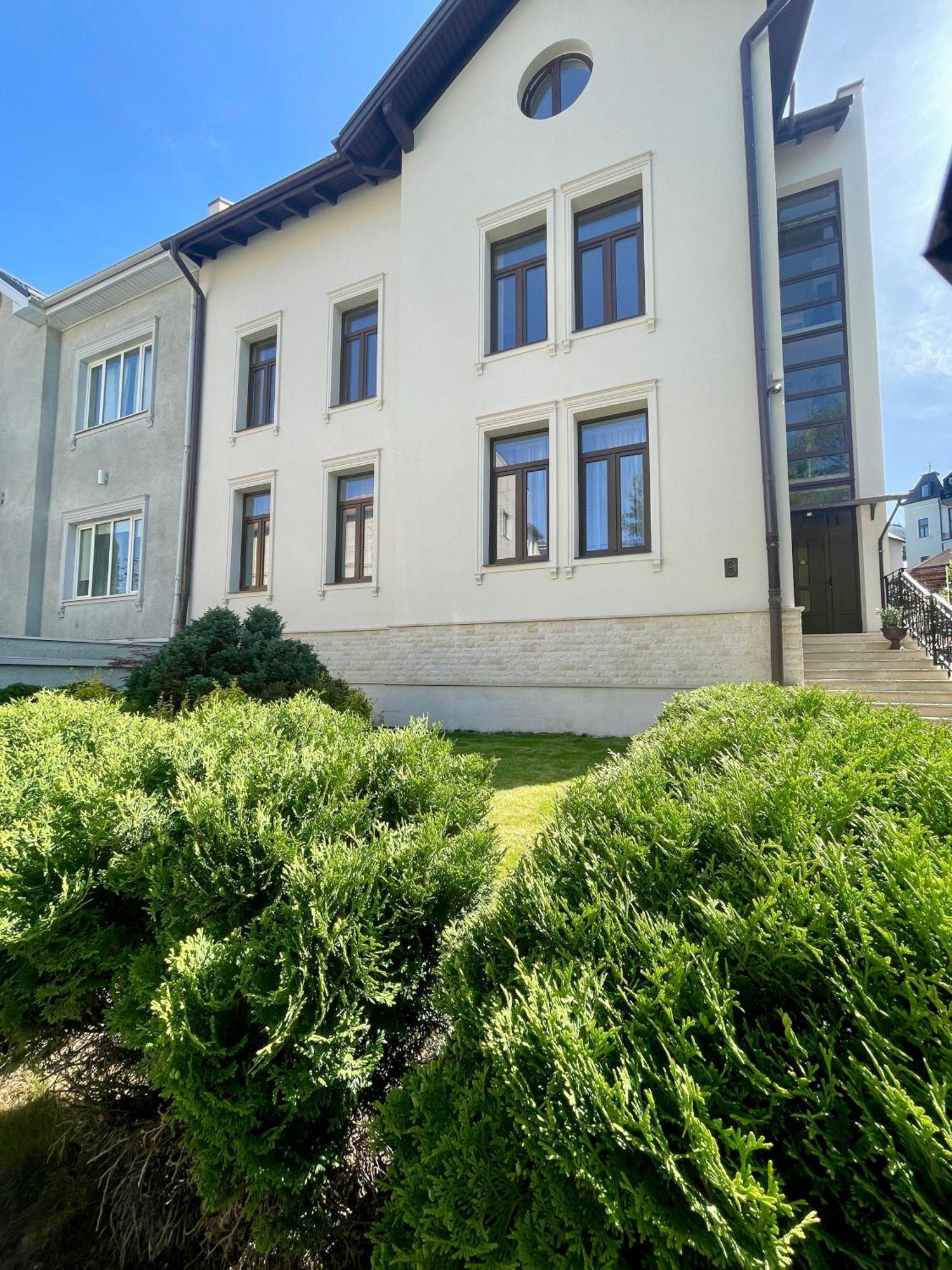Enjoy Apartments - Spacious Retreat In Our Villa Kaloşvar Dış mekan fotoğraf
